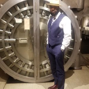 Meet your Posher, Ray